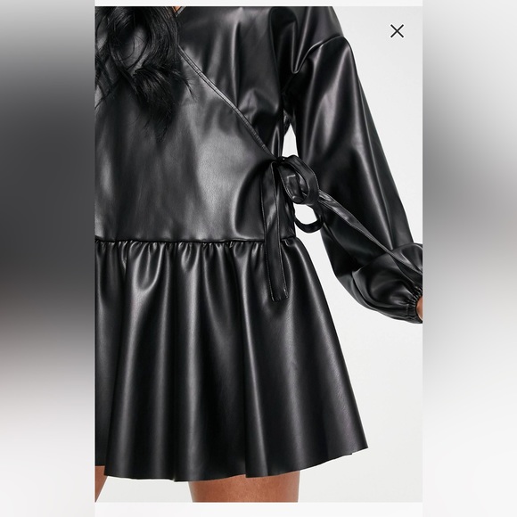 Preloved leather look wrap front mini smock dress in black - Picture 4 of 4